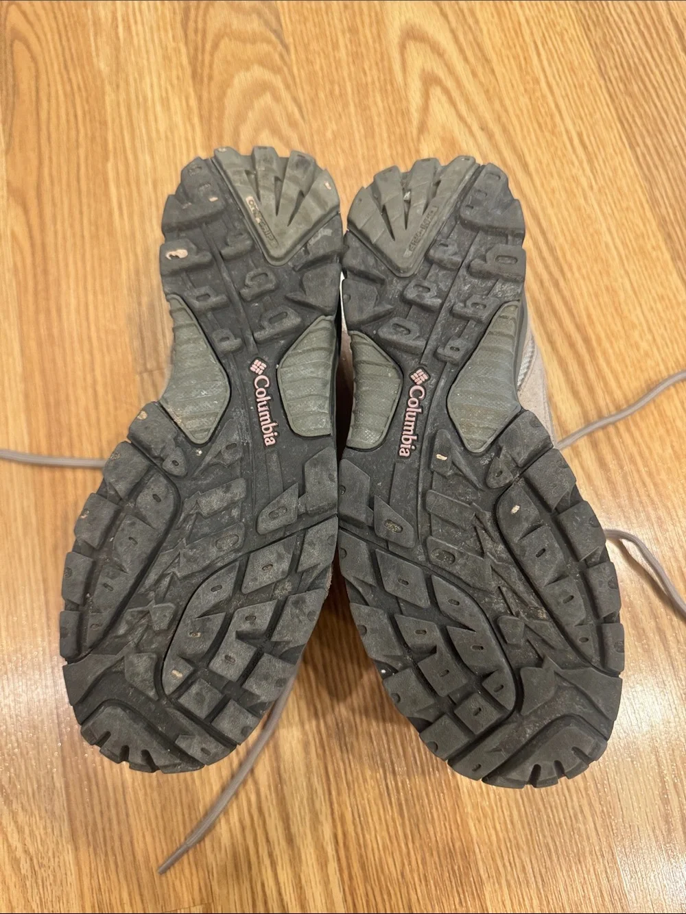 Columbia Woman's Pima Hiking Trail Shoes